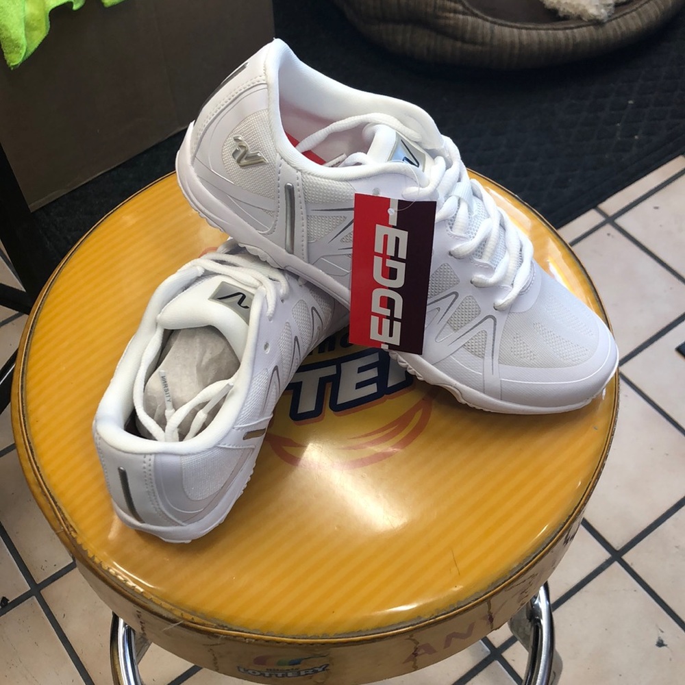 CHEERLEADING SHOES